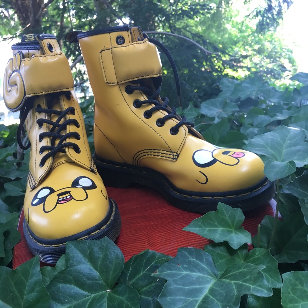 Dr. Martin, Adventure Time Jake boot